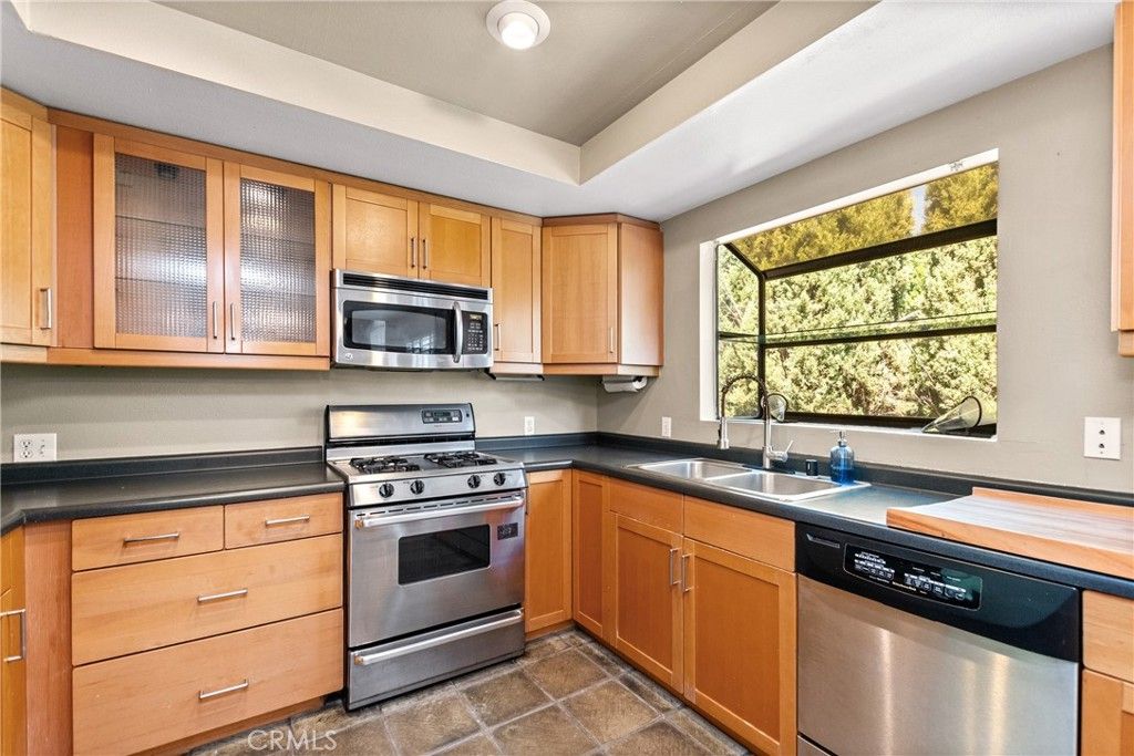 23586 EHLERS Drive, Chatsworth, CA 91311
