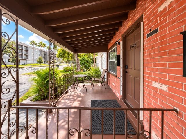 1526 NE 135th Street, North Miami, FL 33161