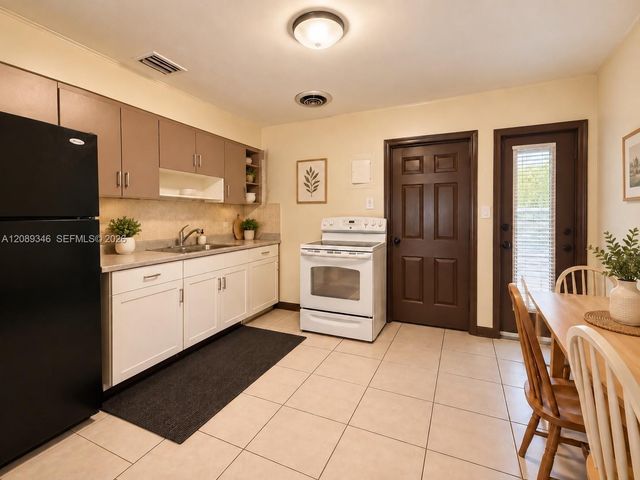 1526 NE 135th Street, North Miami, FL 33161
