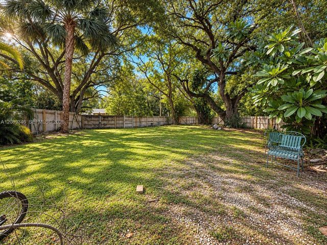 1526 NE 135th Street, North Miami, FL 33161