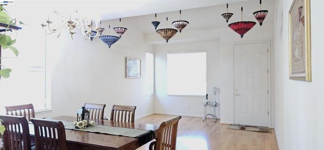 37303 Lantana Cmn, Fremont, CA 94536