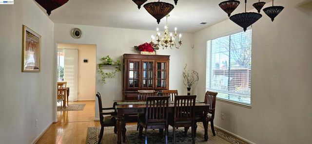 37303 Lantana Cmn, Fremont, CA 94536