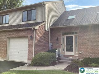3210 Oakland Square Drive, Bethlehem Twp, PA 18020