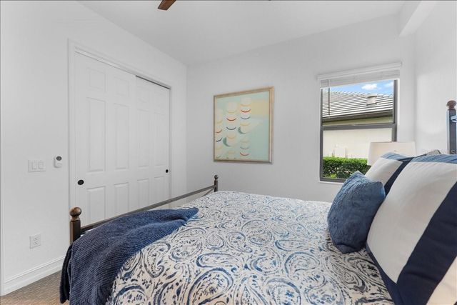 5580 MULLIGAN WAY, Lakewood Ranch, FL 34211