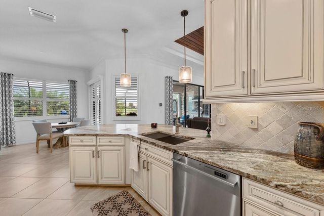 5580 MULLIGAN WAY, Lakewood Ranch, FL 34211