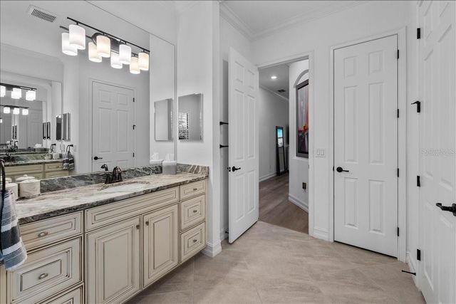5580 MULLIGAN WAY, Lakewood Ranch, FL 34211