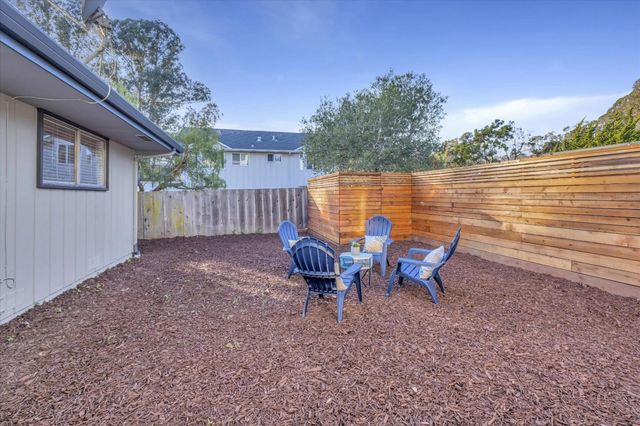 103 Darlington ln, Soquel, CA 95073