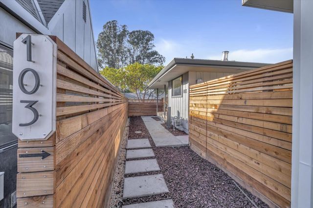 103 Darlington ln, Soquel, CA 95073