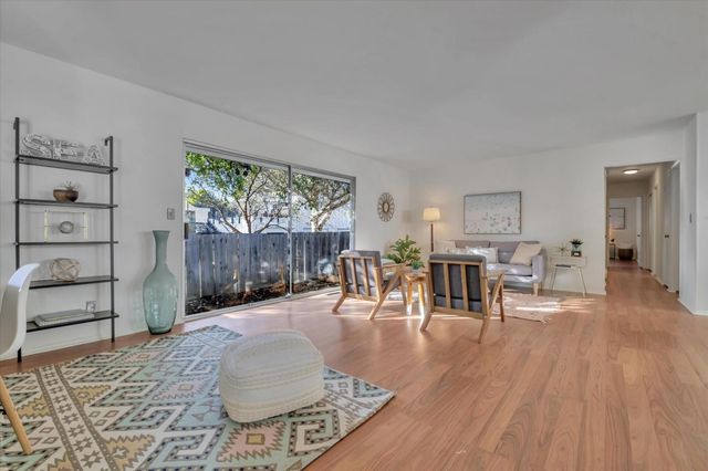 103 Darlington ln, Soquel, CA 95073