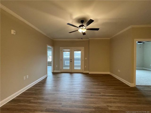 220 Gallery Drive 201, Spring Lake, NC 28390