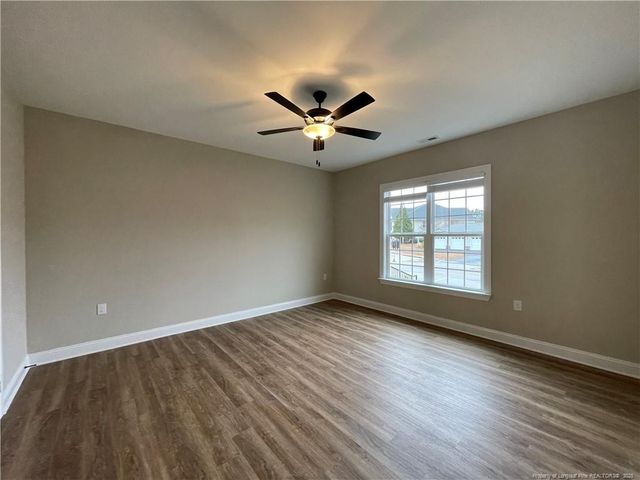 220 Gallery Drive 201, Spring Lake, NC 28390