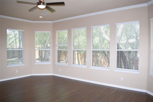 7233 Via Dono DR, Austin, TX 78749