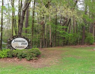 10 Jasmine Trace, Wetumpka, AL 36093