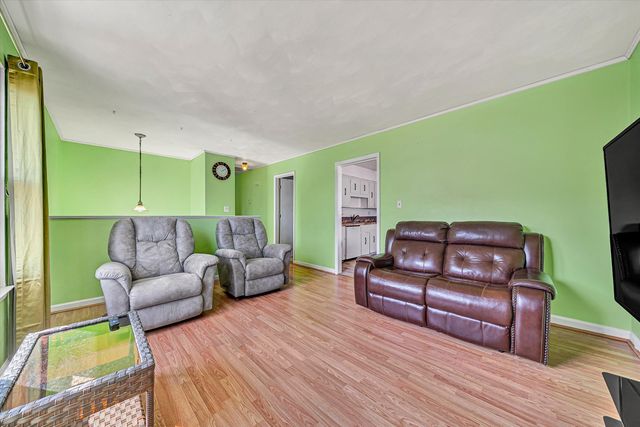 8534 Brubaker DR, Roanoke, VA 24019