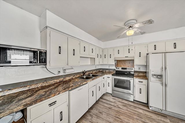 8534 Brubaker DR, Roanoke, VA 24019