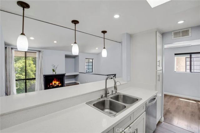 11107 Arminta st unit 22, Sun Valley, CA 91352