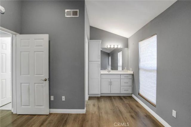 11107 Arminta st unit 22, Sun Valley, CA 91352