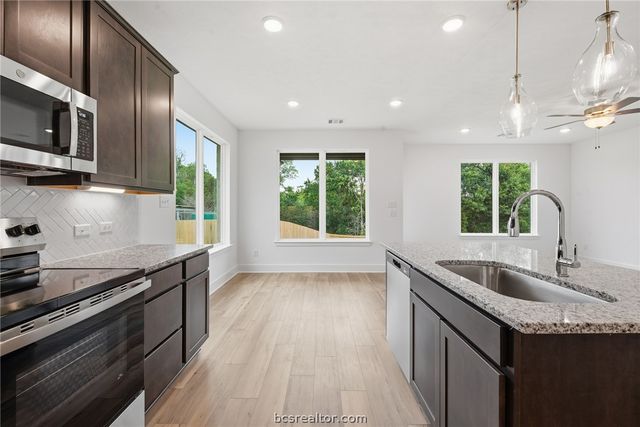 4807 Underbrush Crossing, Bryan, TX 77845