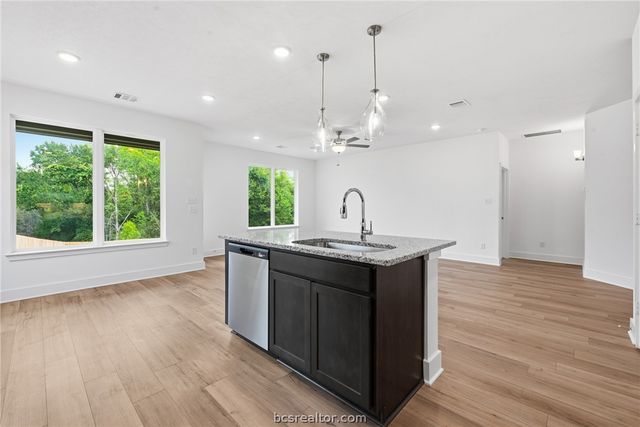 4807 Underbrush Crossing, Bryan, TX 77845