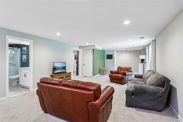 16471 Fullerton Meadows Drive, Wildwood, MO 63011