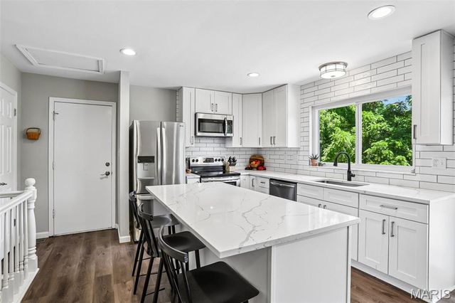16471 Fullerton Meadows Drive, Wildwood, MO 63011