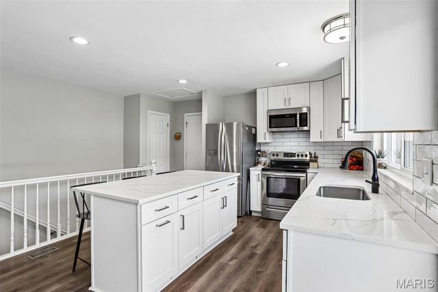 16471 Fullerton Meadows Drive, Wildwood, MO 63011