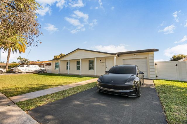 12020 SW 108th St 12020, Miami, FL 33186