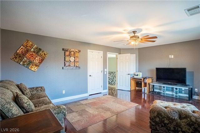 6260 Narrow Isthmus Avenue, Las Vegas, NV 89139