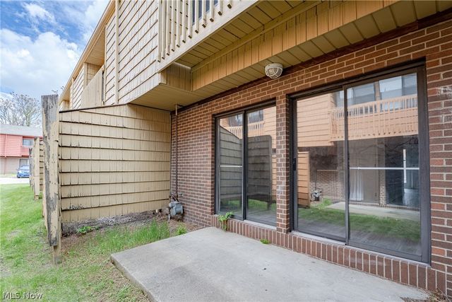 695 Carroll Street, Akron, OH 44304