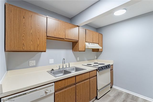 695 Carroll Street, Akron, OH 44304