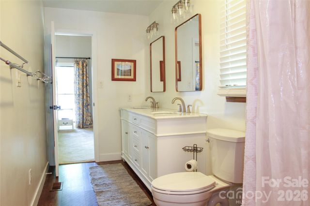7947 Lakeview Drive, Denver, NC 28037