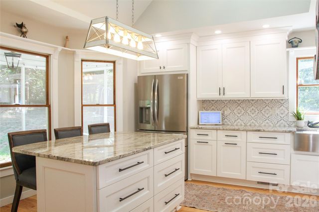 7947 Lakeview Drive, Denver, NC 28037