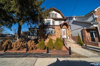 325 Valley Brook Avenue, Lyndhurst, NJ 07071