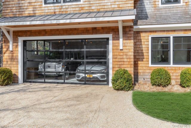 142 Six Pole Highway, Sag Harbor, NY 11963