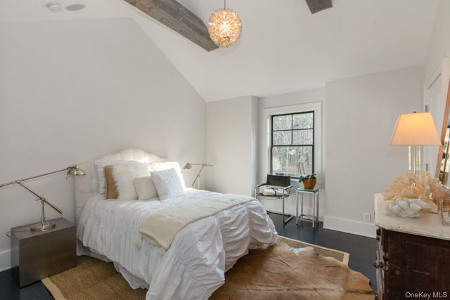 142 Six Pole Highway, Sag Harbor, NY 11963