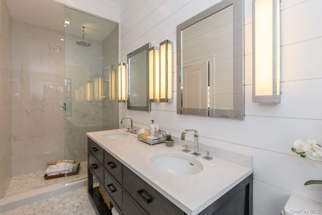 142 Six Pole Highway, Sag Harbor, NY 11963