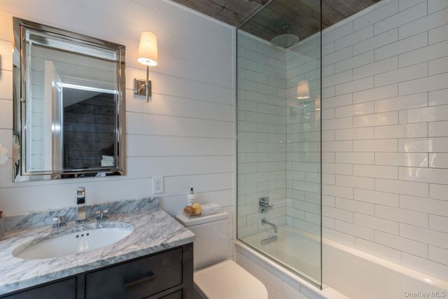 142 Six Pole Highway, Sag Harbor, NY 11963