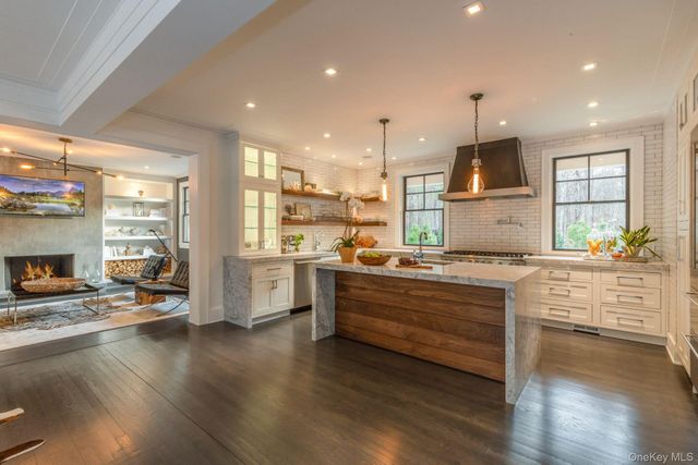 142 Six Pole Highway, Sag Harbor, NY 11963