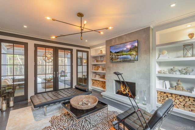 142 Six Pole Highway, Sag Harbor, NY 11963