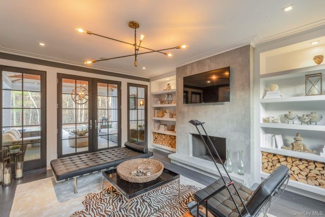 142 Six Pole Highway, Sag Harbor, NY 11963