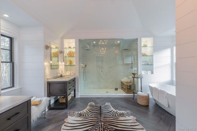 142 Six Pole Highway, Sag Harbor, NY 11963