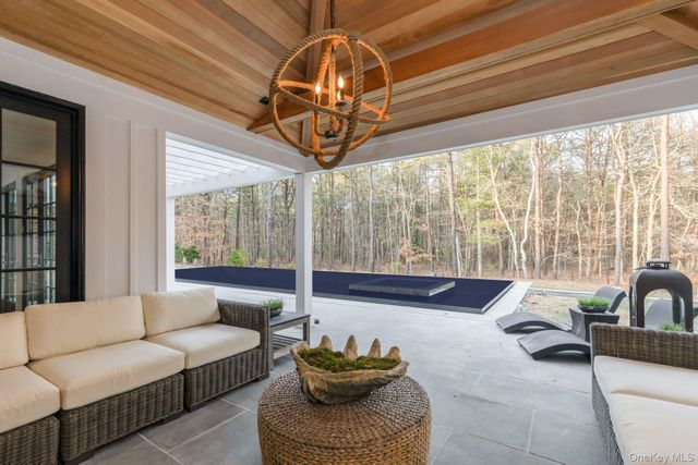 142 Six Pole Highway, Sag Harbor, NY 11963