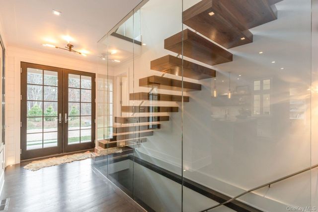 142 Six Pole Highway, Sag Harbor, NY 11963