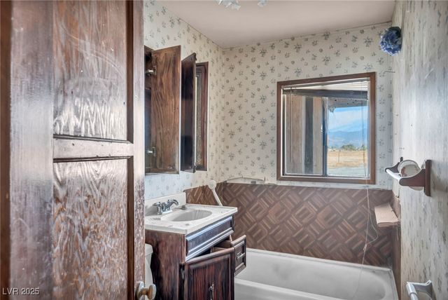 2351 Bond Street, Pahrump, NV 89048