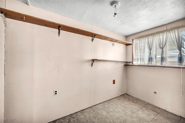 2351 Bond Street, Pahrump, NV 89048