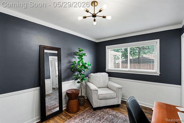 332 E Parker Avenue, Madison Heights, MI 48071