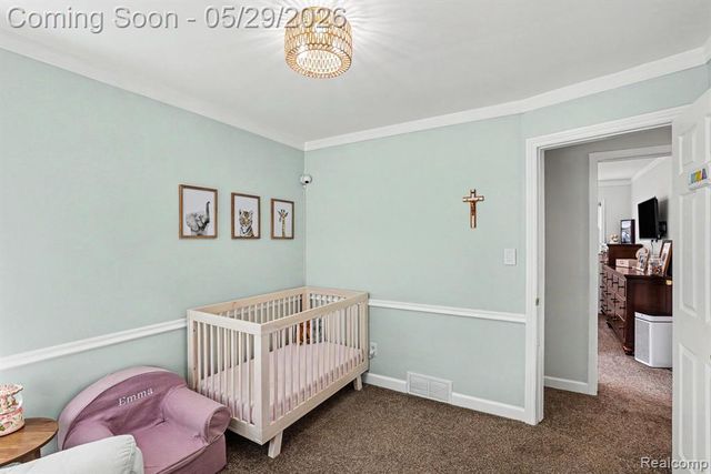332 E Parker Avenue, Madison Heights, MI 48071