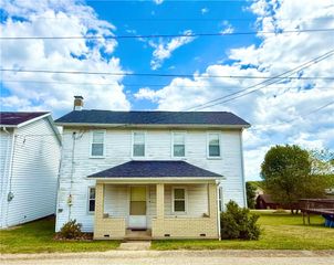 1539 North Ave, W Leechburg, PA 15656