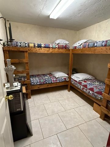 1211 Gayler Street, Mountain View, AR 72560