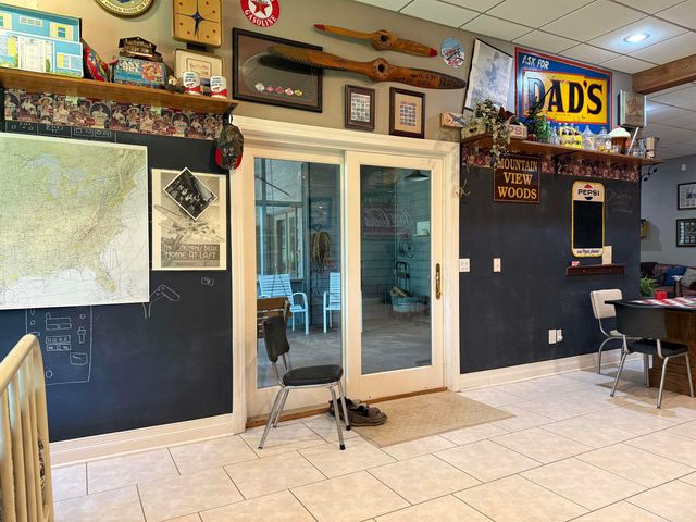 1211 Gayler Street, Mountain View, AR 72560